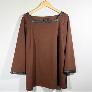 BOB MACKIE Women’s Top